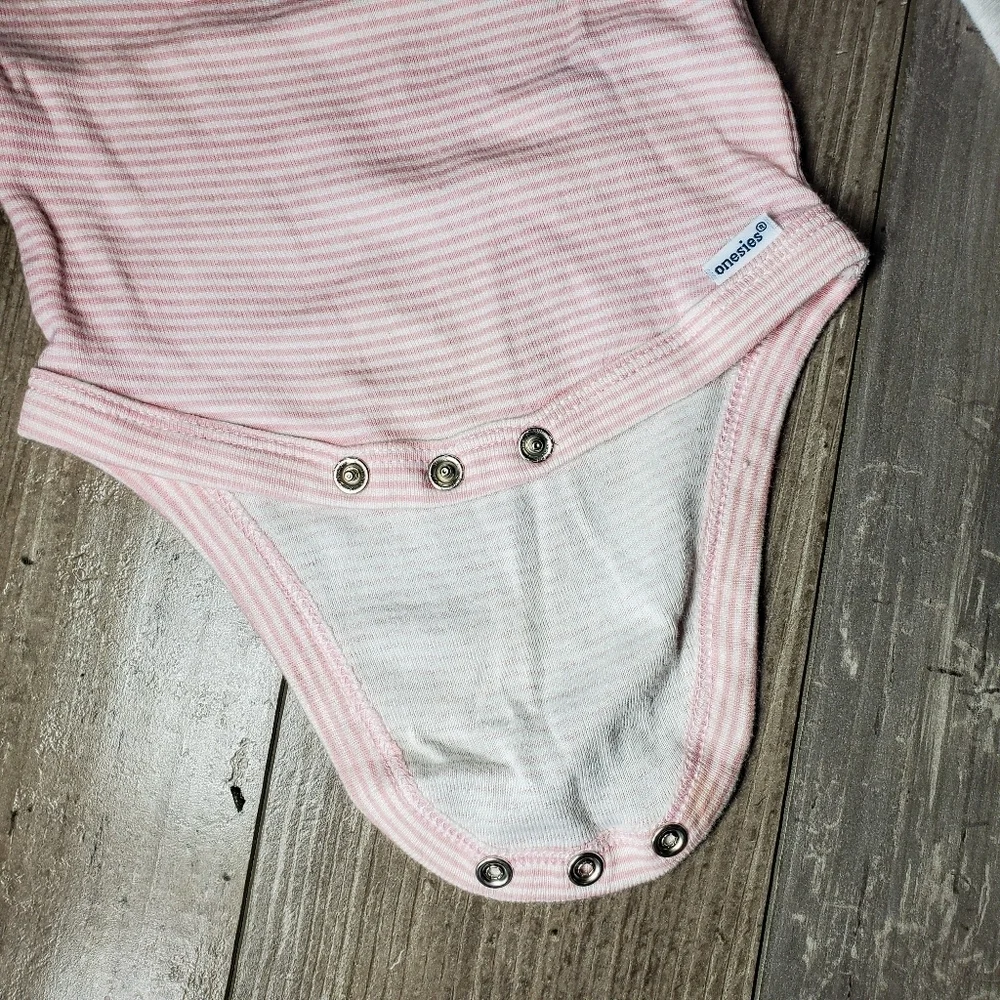 Gerber Baby Girl Pink and White Fox Onesies Bundle Size 6-9m 100% Cotton